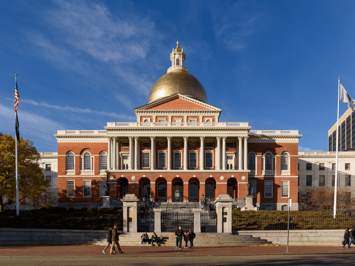 Massachusetts’ 2026 Laws: Public Safety, Cannabis Expansion, and a High-Stakes Ballot&nbsp;Year